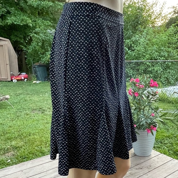 Talbots Black Stretchy Square Brushes Skirt Sz 2P - Picture 2 of 7